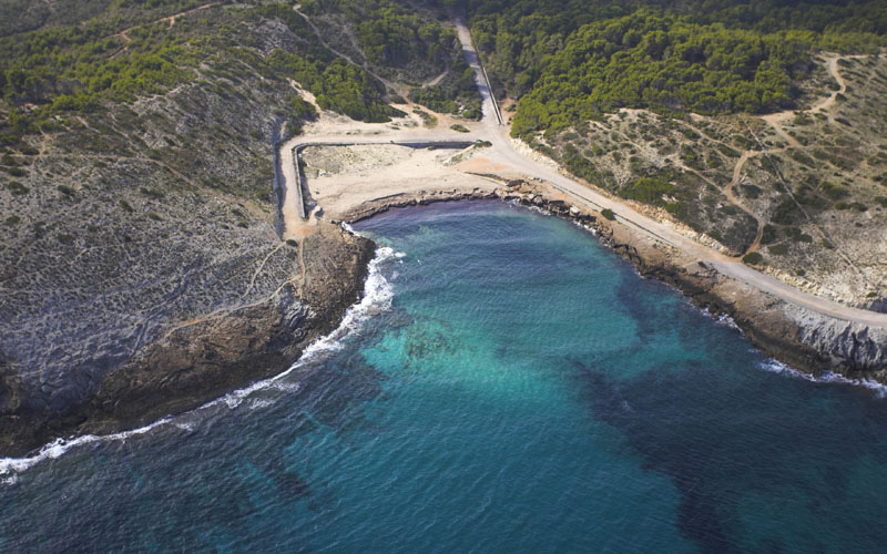 Cala Mitjana Cala Mitjana