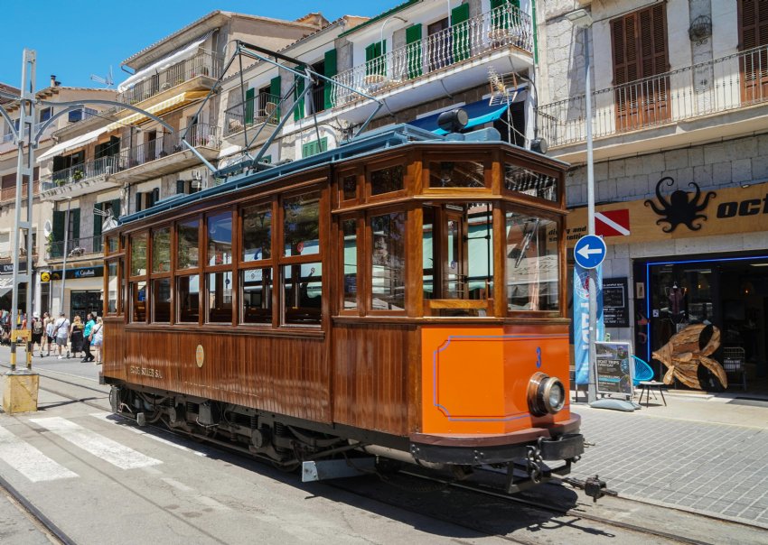 Port de Sóller: Mallorca’s Most Charming Muddle of Boats, Trams, and Sunshine